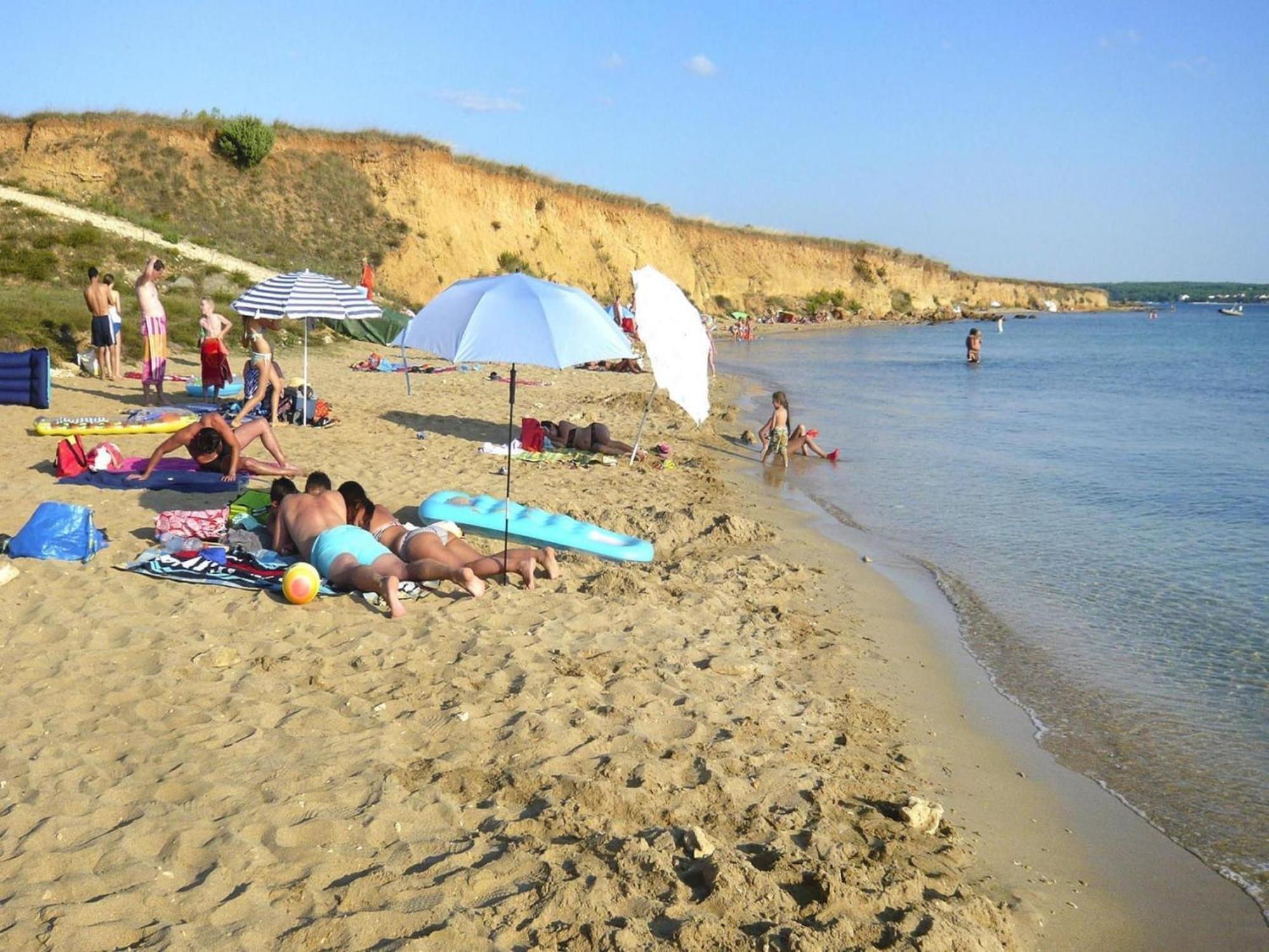 Apartments Ljilja In Privlaka, Near Sandy Beach Privlaka  Dış mekan fotoğraf