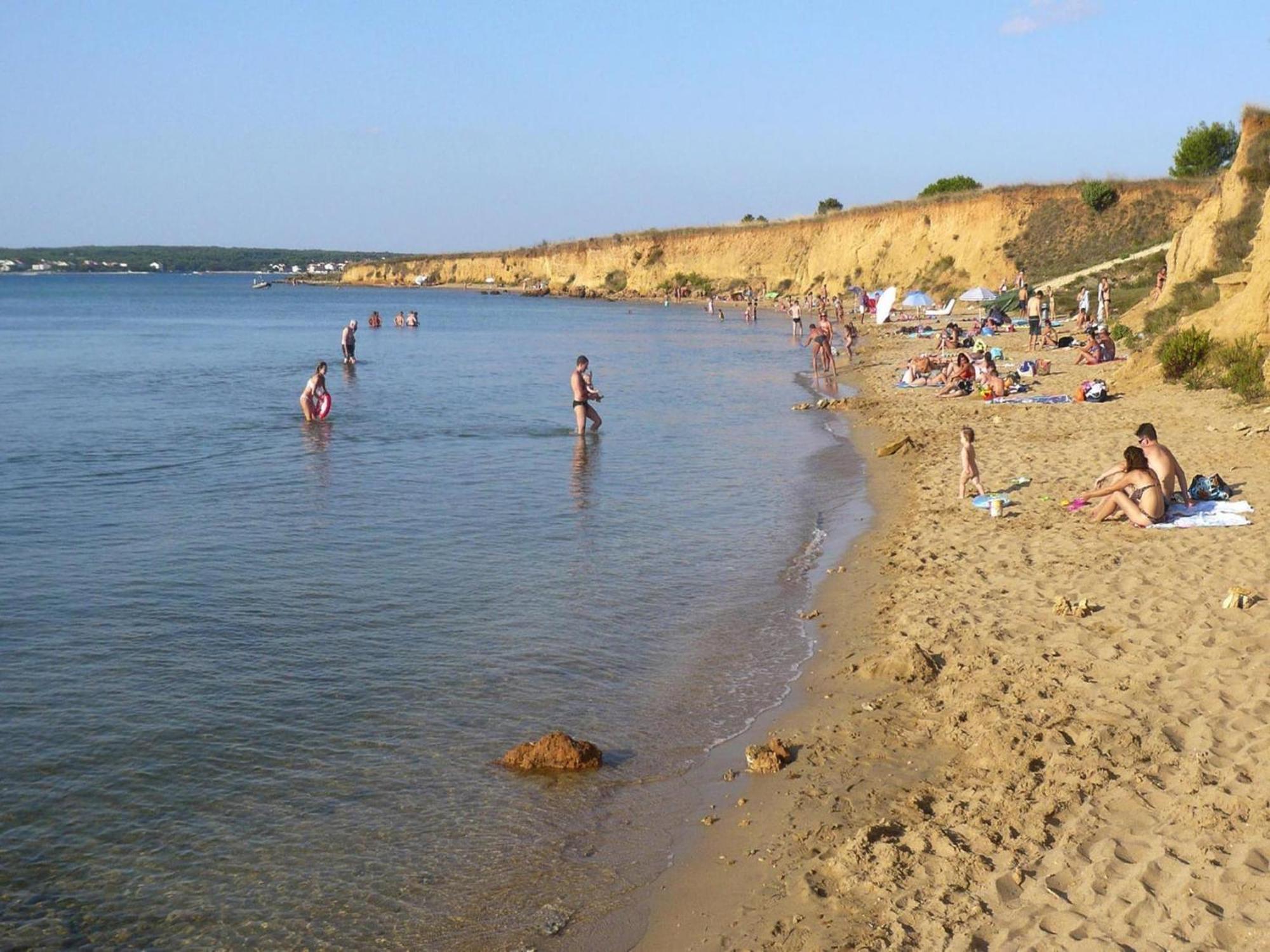 Apartments Ljilja In Privlaka, Near Sandy Beach Privlaka  Dış mekan fotoğraf